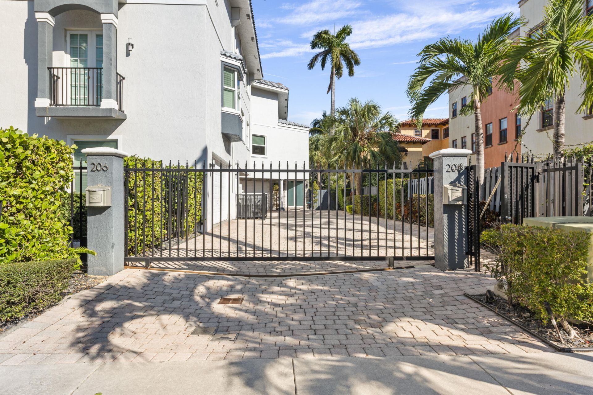 208 SE 10th Terrace, Fort Lauderdale, FL 33301 Photo