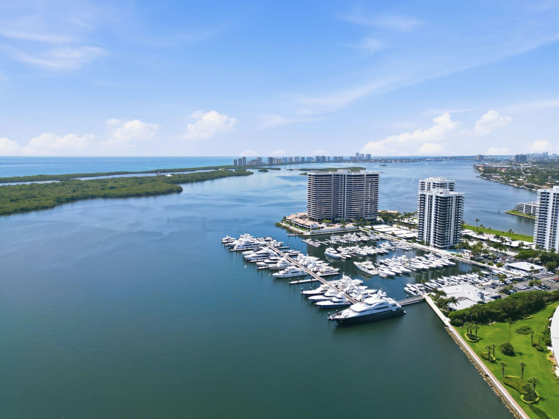 124 Lakeshore Drive, Unit 8280, North Palm Beach, FL 33408 Photo