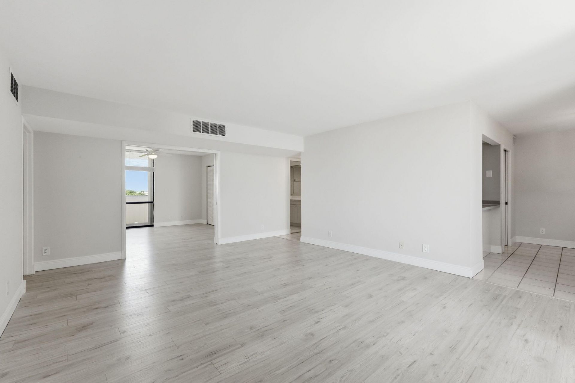 124 Lakeshore Drive, Unit 8280, North Palm Beach, FL 33408 Photo