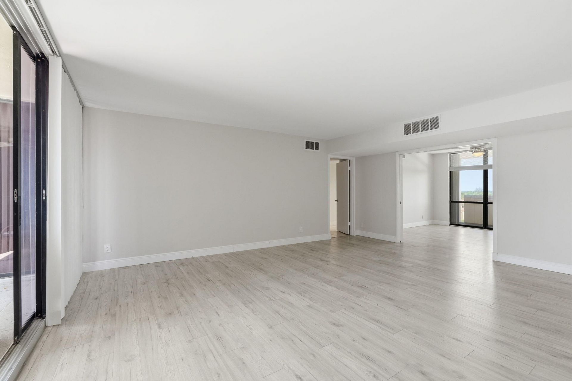 124 Lakeshore Drive, Unit 8280, North Palm Beach, FL 33408 Photo