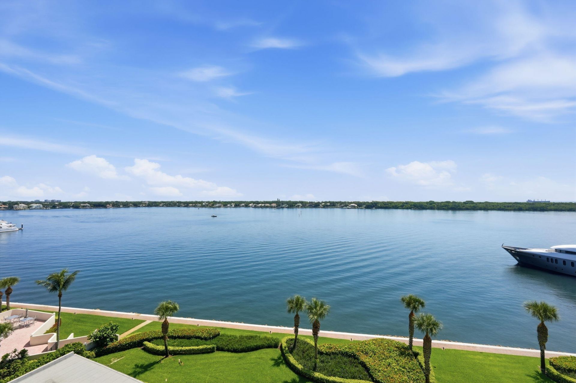 124 Lakeshore Drive, Unit 8280, North Palm Beach, FL 33408 Photo