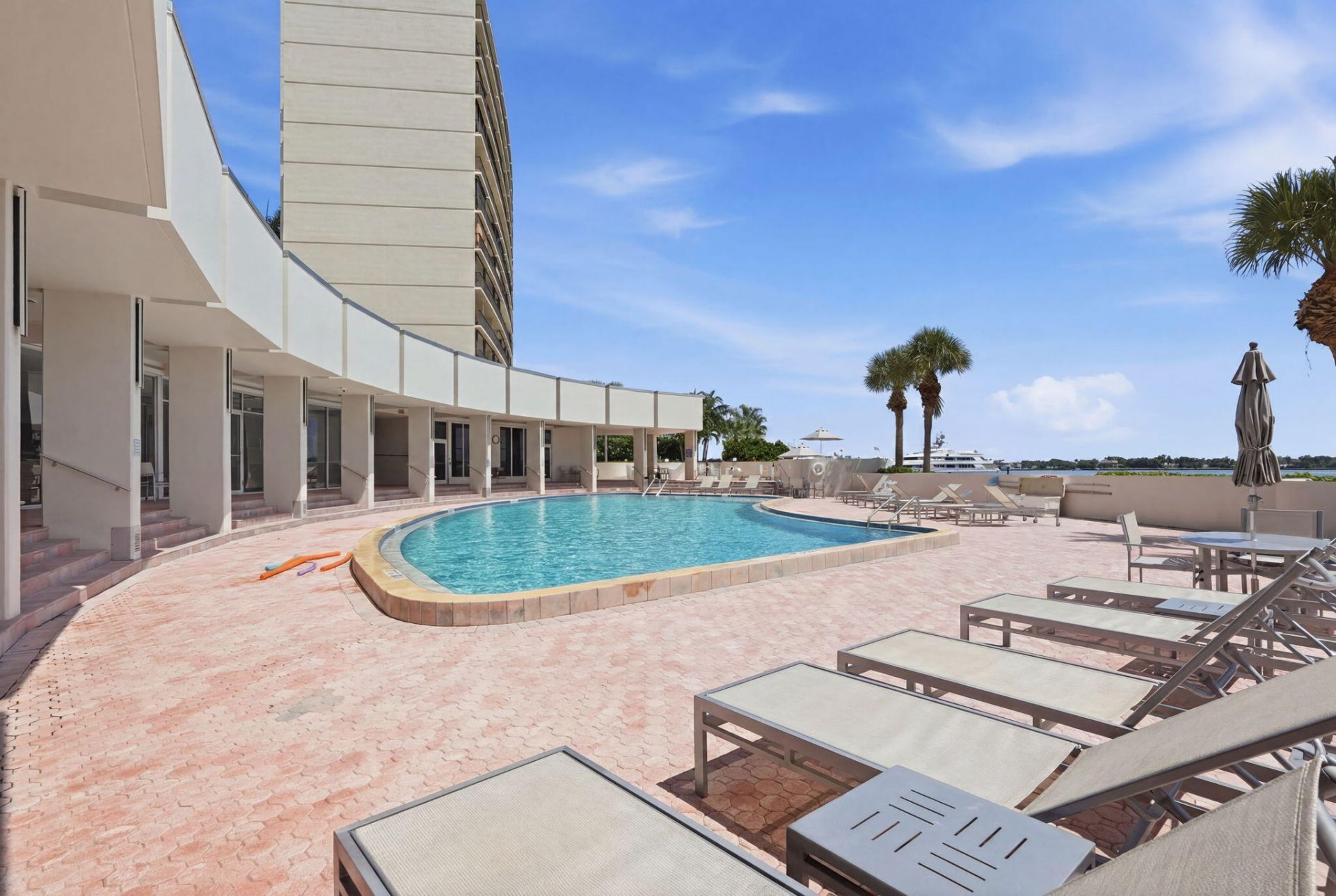 124 Lakeshore Drive, Unit 8280, North Palm Beach, FL 33408 Photo