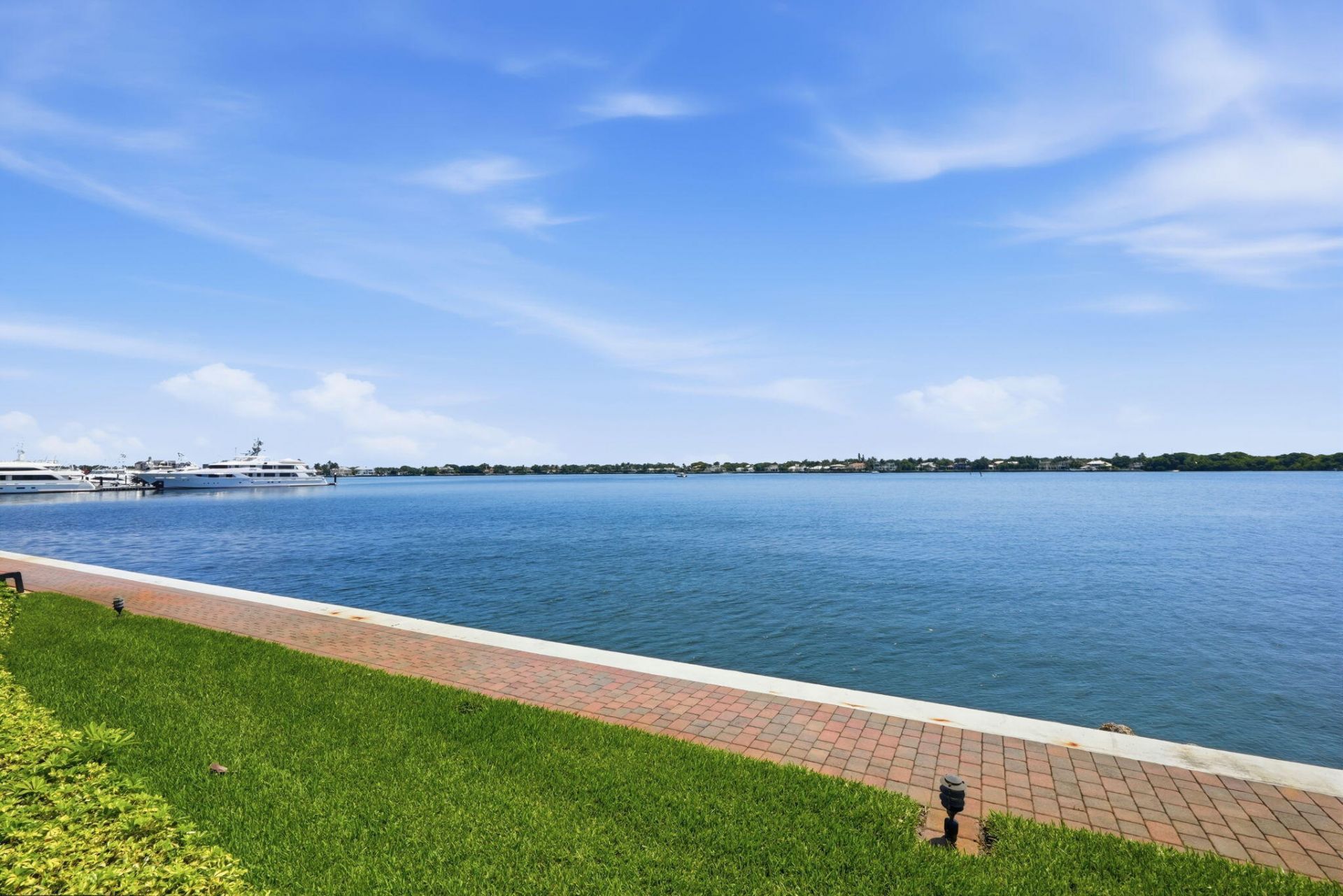 124 Lakeshore Drive, Unit 8280, North Palm Beach, FL 33408 Photo