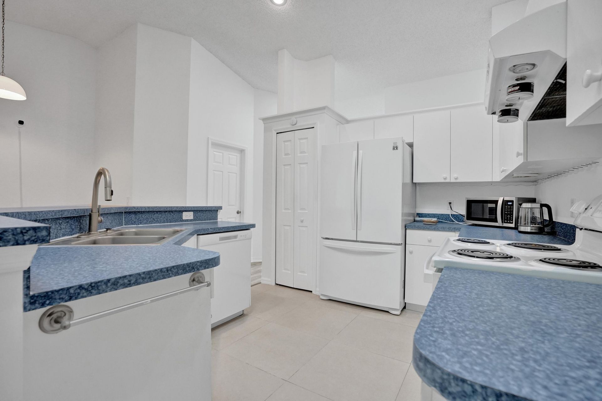 1212 SE Petunia Avenue, Port Saint Lucie, FL 34952 Photo