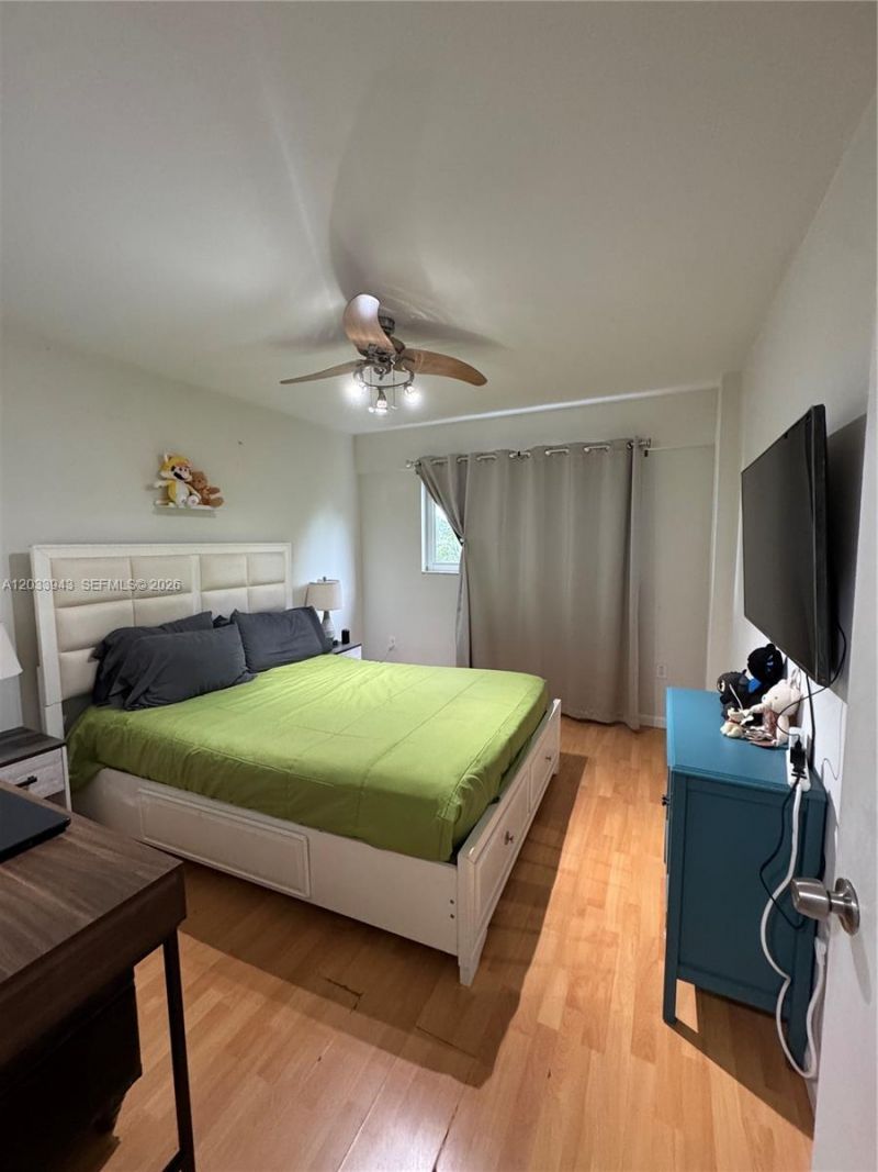 645 NE 121st St , Unit 304, North Miami, FL 33161 Photo