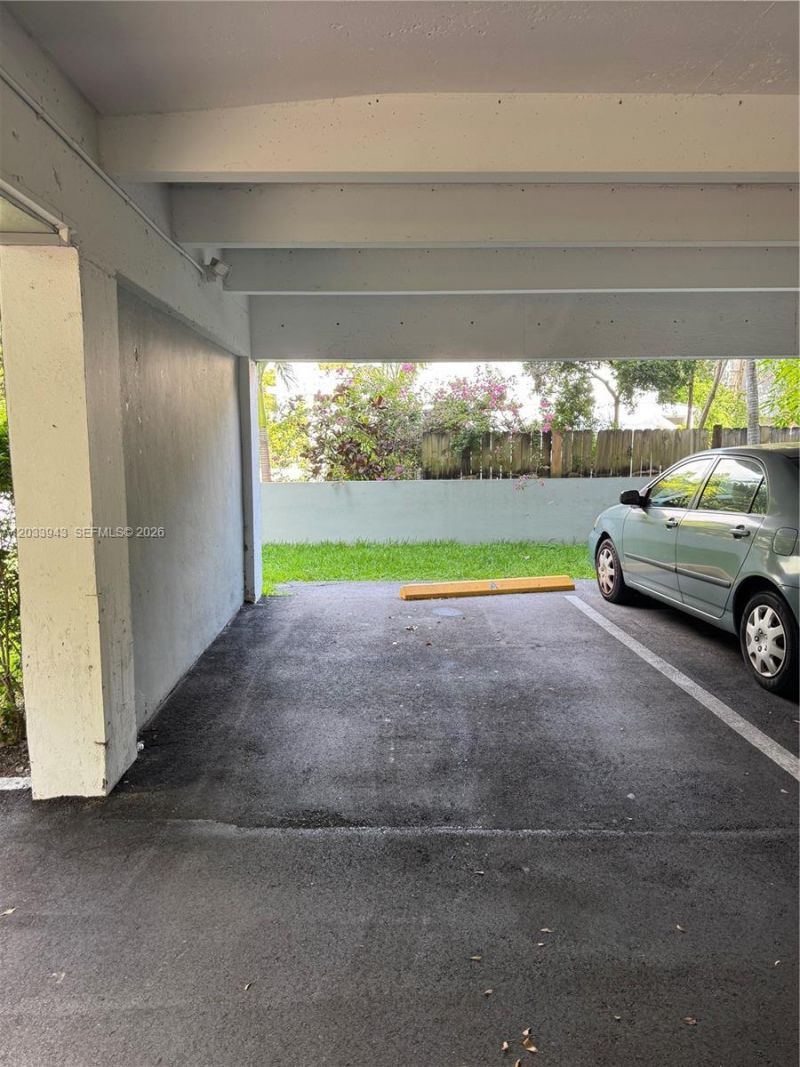 645 NE 121st St, Unit 304, North Miami, FL 33161 Photo
