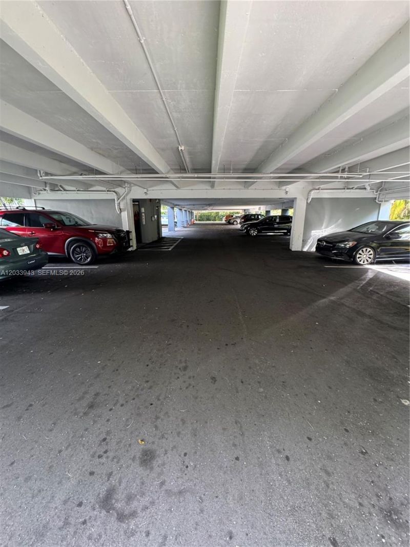 645 NE 121st St, Unit 304, North Miami, FL 33161 Photo