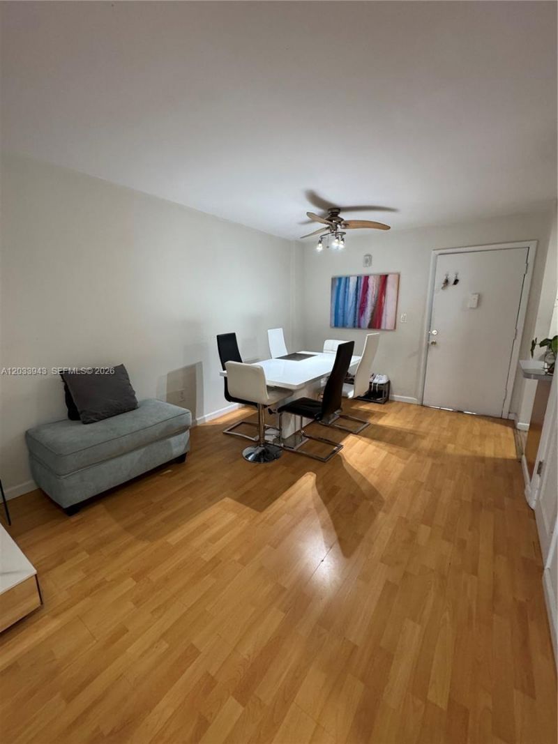 645 NE 121st St , Unit 304, North Miami, FL 33161 Photo