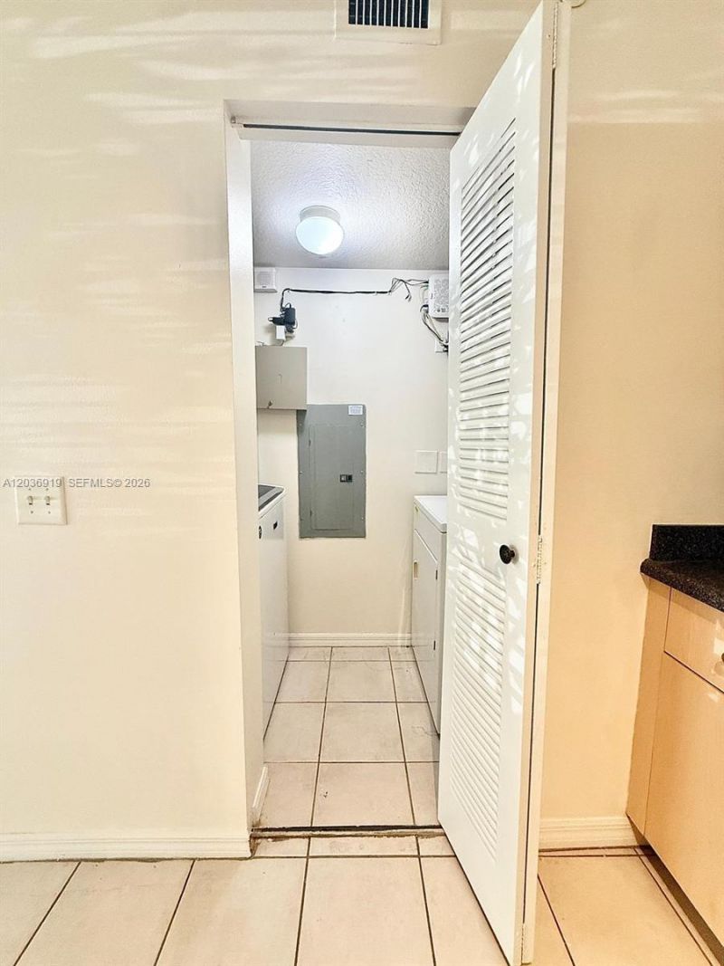 4241 San Marino Blvd , Unit 103, West Palm Beach, FL 33409 Photo