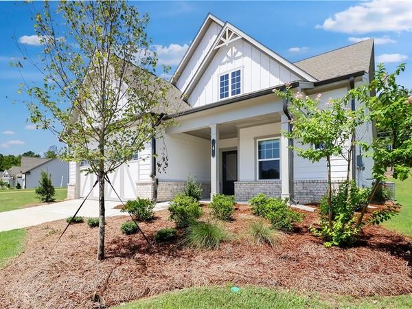 4 Unicoi Trail , Sharpsburg, GA 30277