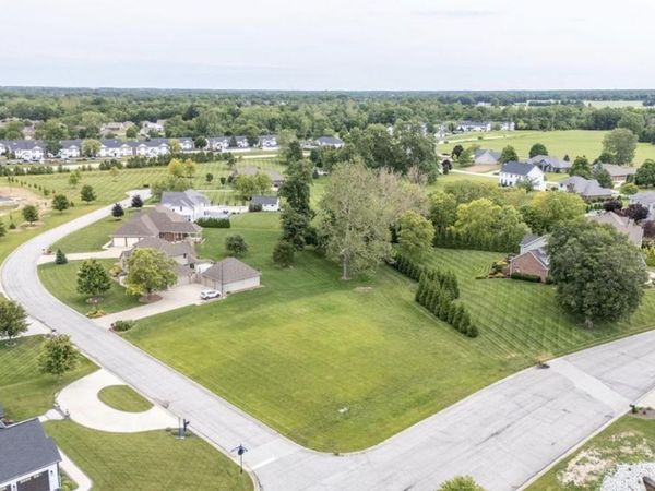 Sheffield Circle, Kokomo, IN 46902