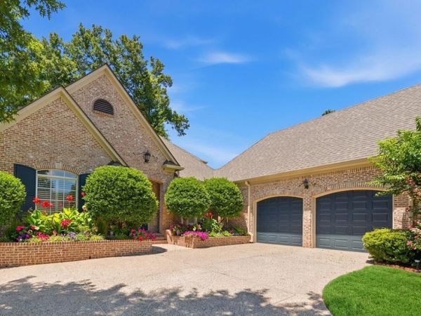 10211 CARNEGIE CLUB DR, Collierville, TN 38017