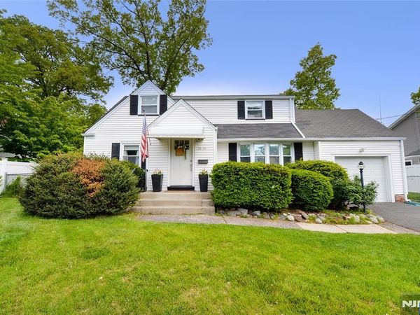 35-05 Lenox Drive, FAIRLAWN, NJ 07410