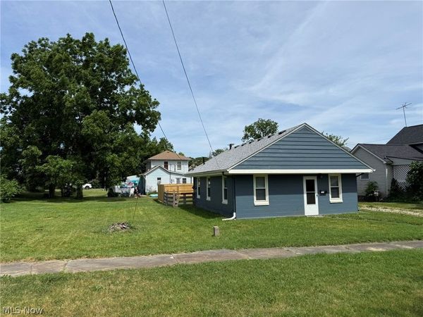 725 Perry Street , Vermilion, OH 44089