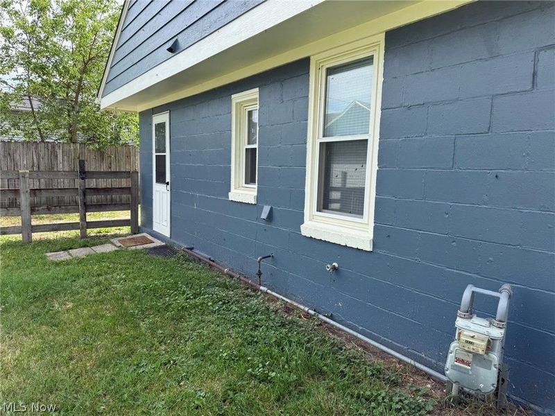 725 Perry Street, Vermilion, OH 44089 Photo 5