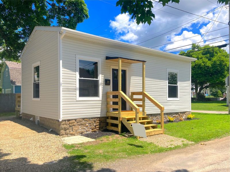 314 N Madriver Street, Bellefontaine, OH 43311 Photo 1