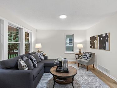 2210 Irving Avenue N, Minneapolis, MN 55411