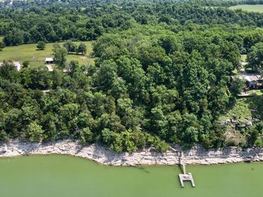 Harrodsburg, KY 40330