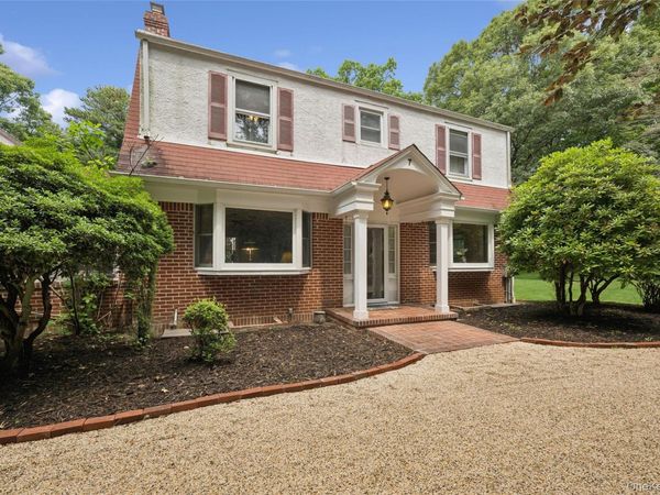 7 Upper Devon Road, Port Jefferson, NY 11777