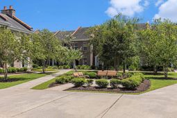 750 Howard Ave.  photo 4