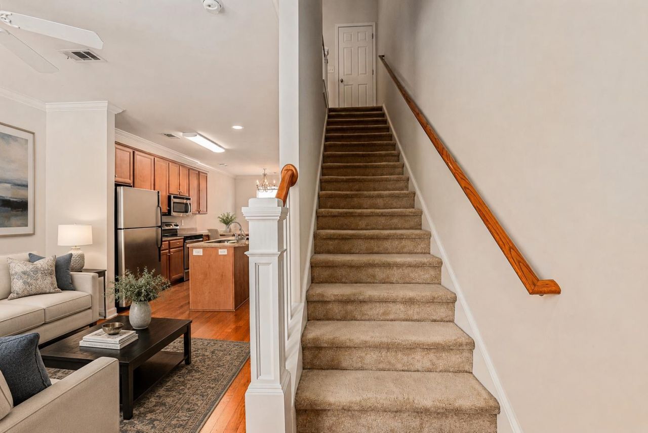 750 Howard Ave.  Photo 5