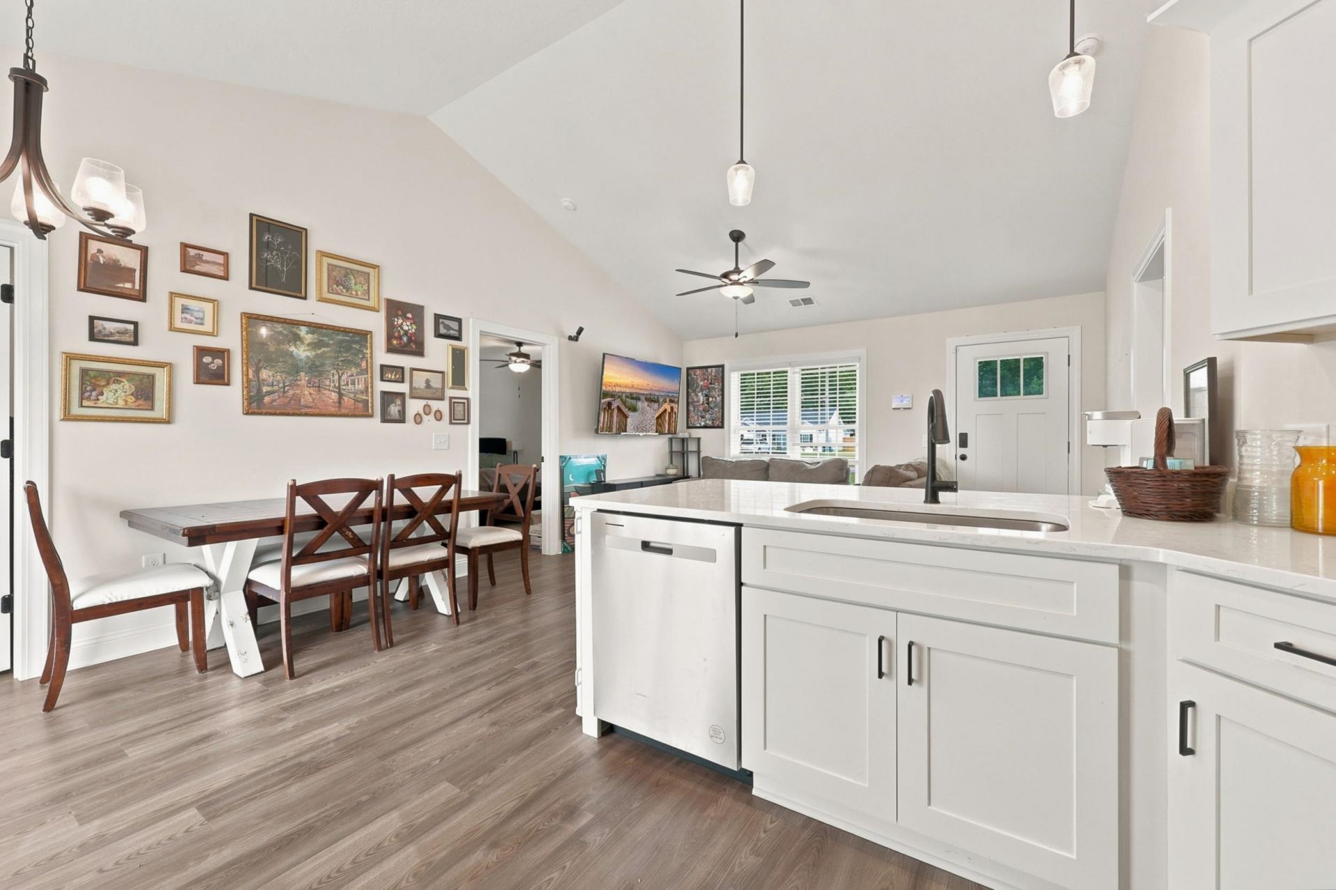 2581 Cottonwood Dr. Photo 8