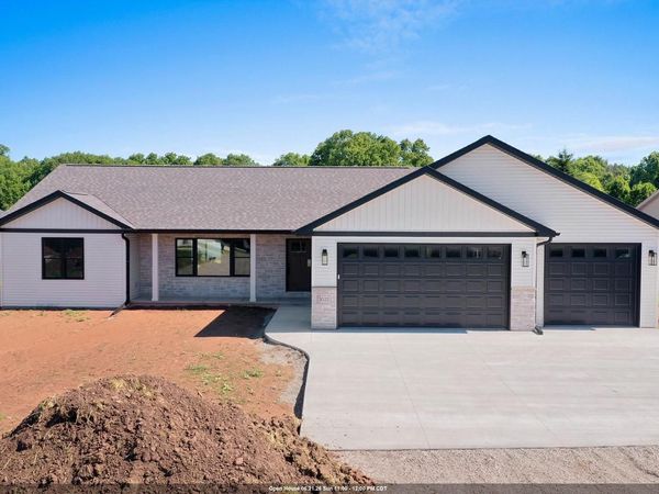 3022 WINNIPEG STREET, Menasha, WI 54952