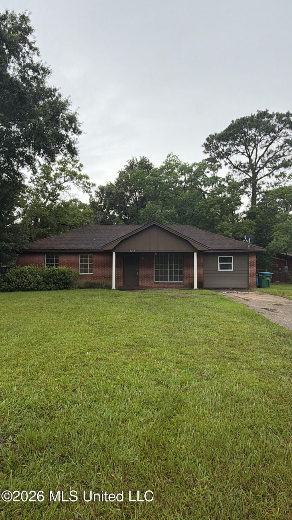 5210 Friar Tuck Avenue, Pascagoula, MS 39581 Main Photo