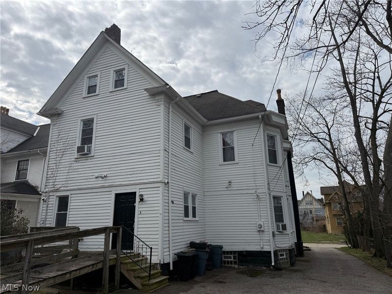 1827 Idlewood Avenue, East Cleveland, OH 44112 Photo 29