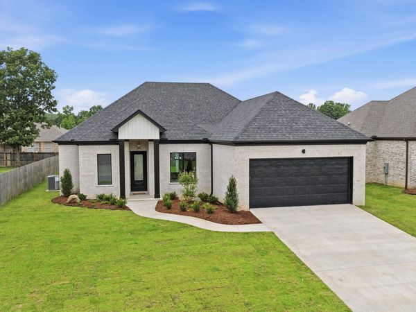 110 Sanibel Circle, Little Rock, AR 72210