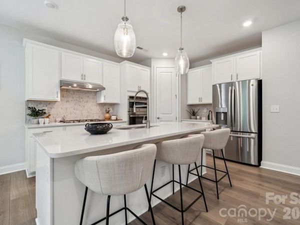 211 Holsworthy Drive , Mooresville, NC 28115