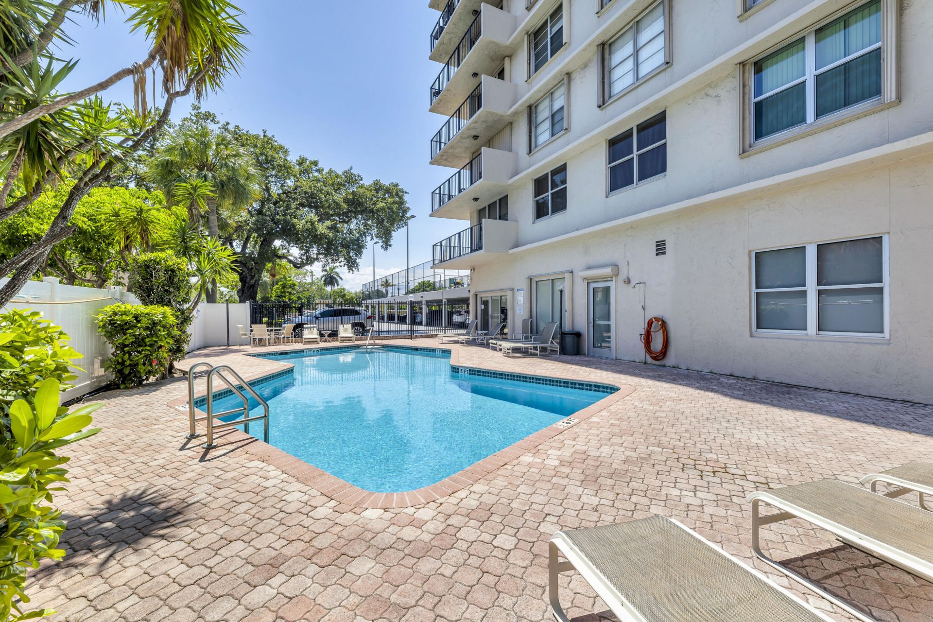 1625 SE 10th Avenue, Unit 405, Fort Lauderdale, FL 33316 Photo