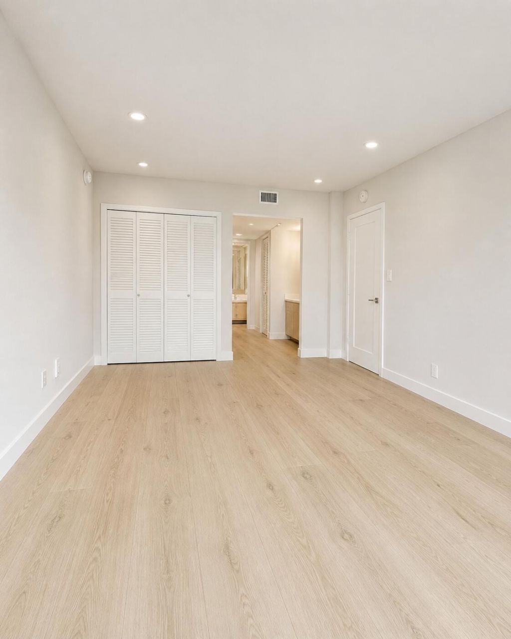 2900 N Palm Aire Drive, Unit 307, Pompano Beach, FL 33069 Photo