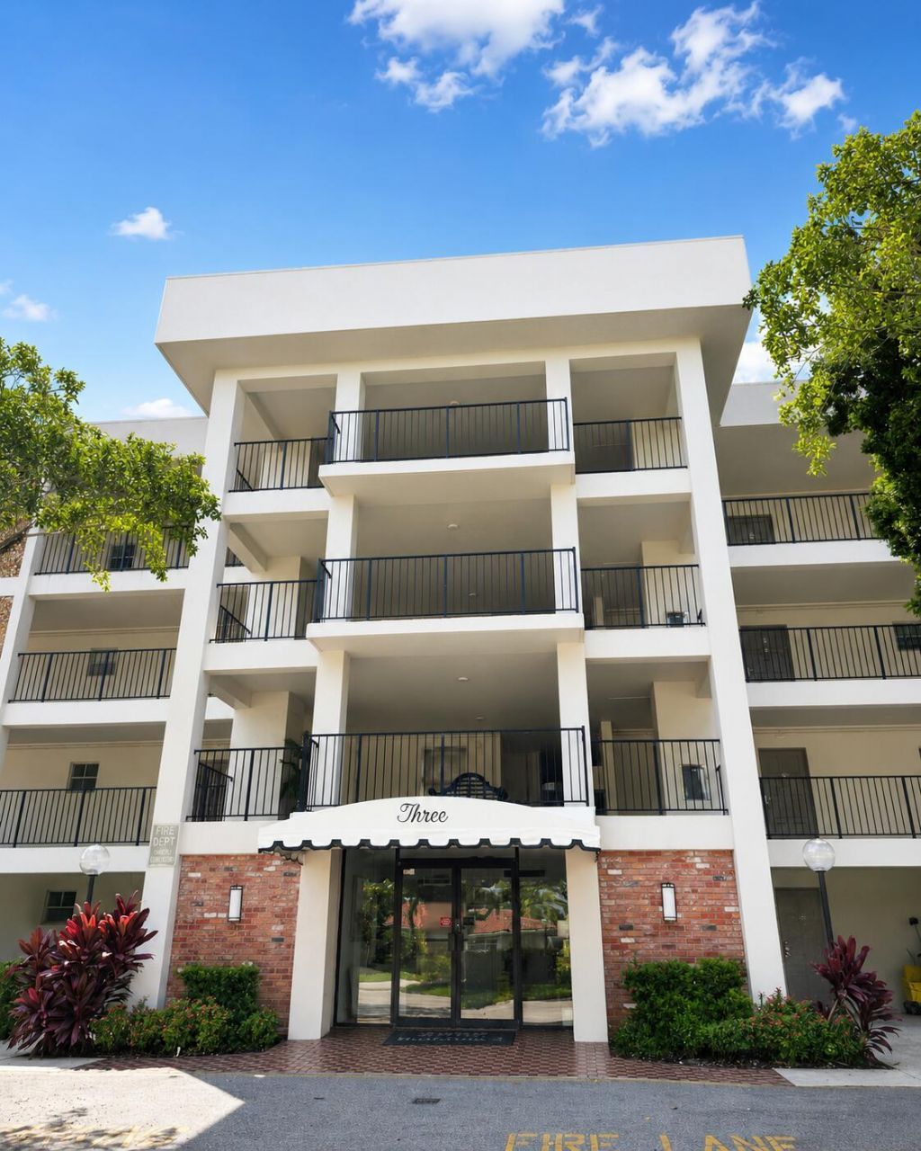 2900 N Palm Aire Drive, Unit 307, Pompano Beach, FL 33069 Photo
