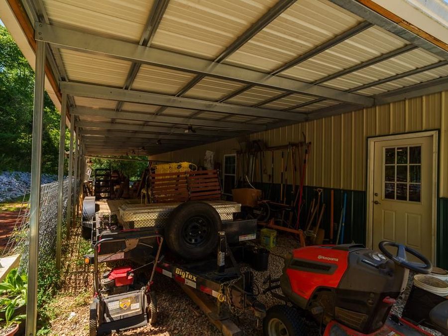 Property Image 100