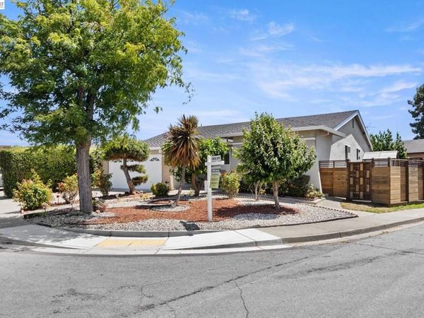 3207 DEFOE CT., Fremont, CA 94536