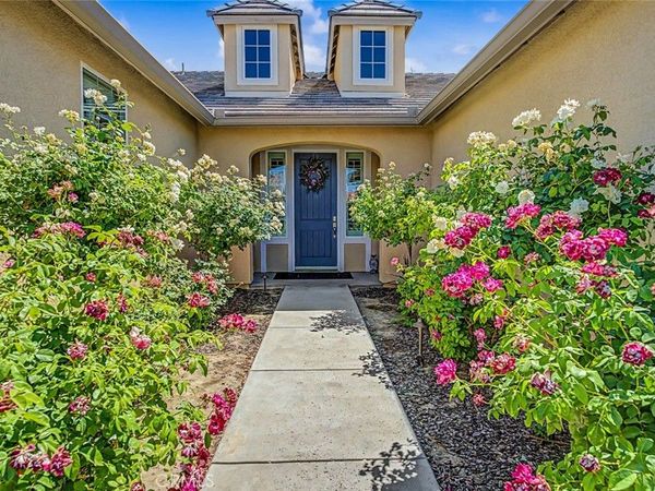 118 Guilden Grove, Bakersfield, CA 93312