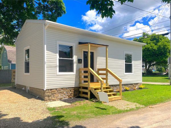 314 N Madriver Street , Bellefontaine, OH 43311