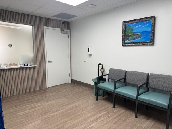 7100 W 20th Ave , Unit 214, Hialeah, FL 33016