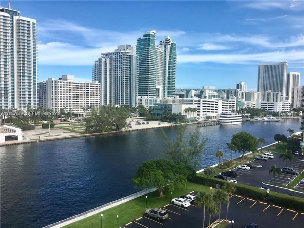 800 Parkview Dr , Unit 1018, Hallandale Beach, FL 33009