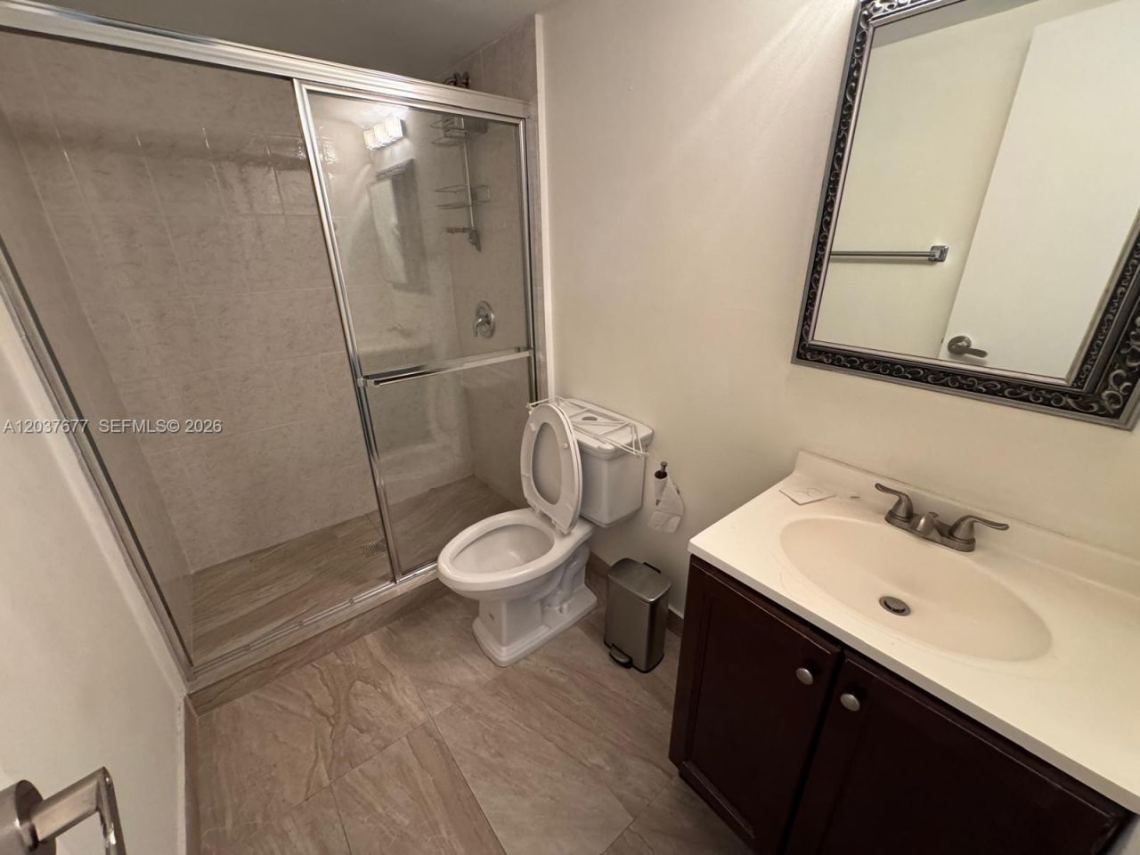 800 Parkview Dr , Unit 1018, Hallandale Beach, FL 33009 Photo