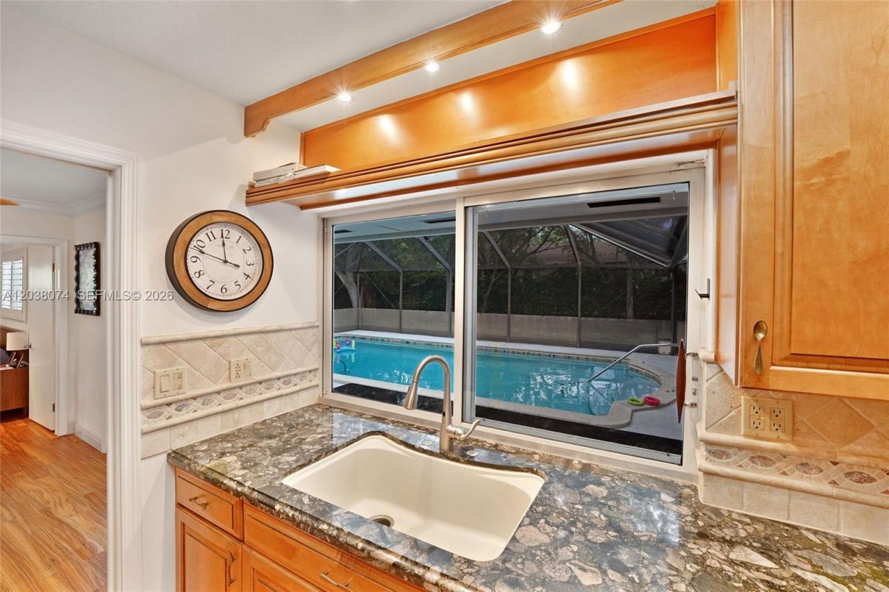 7715 SW 122nd St, Unit n/a, Pinecrest, FL 33156 Photo