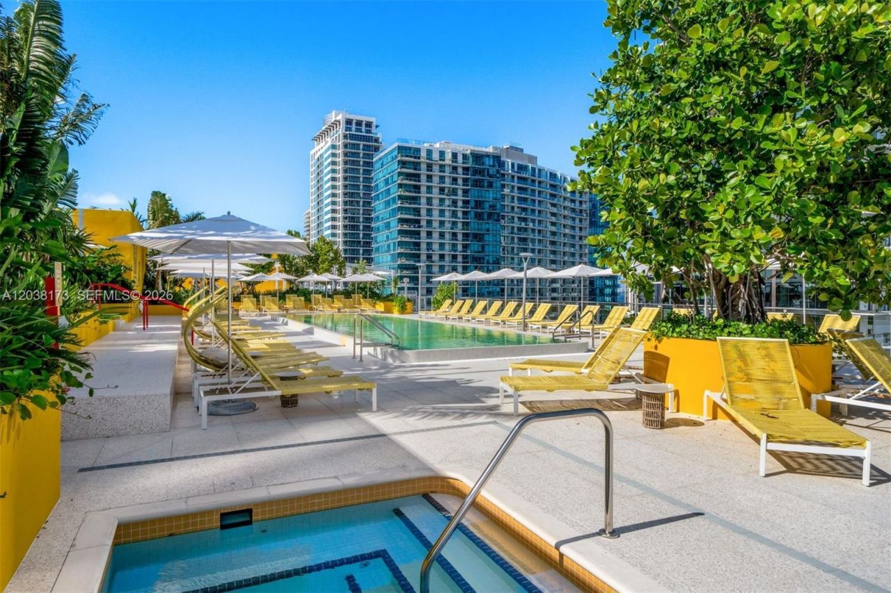 90 32 , Unit 503, Miami, FL 33131 Photo