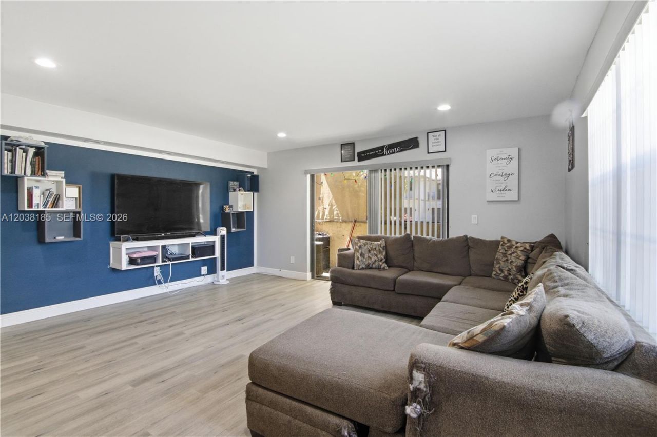2882 Coral Springs Dr, Unit 2882, Coral Springs, FL 33065 Photo