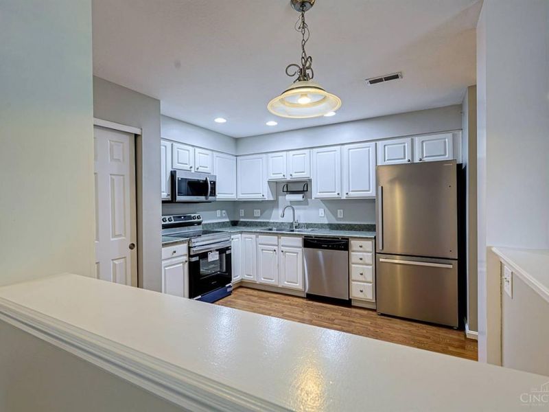 6975 Summit Lake Drive, Unit 11, Cincinnati, OH 45247 Photo 15