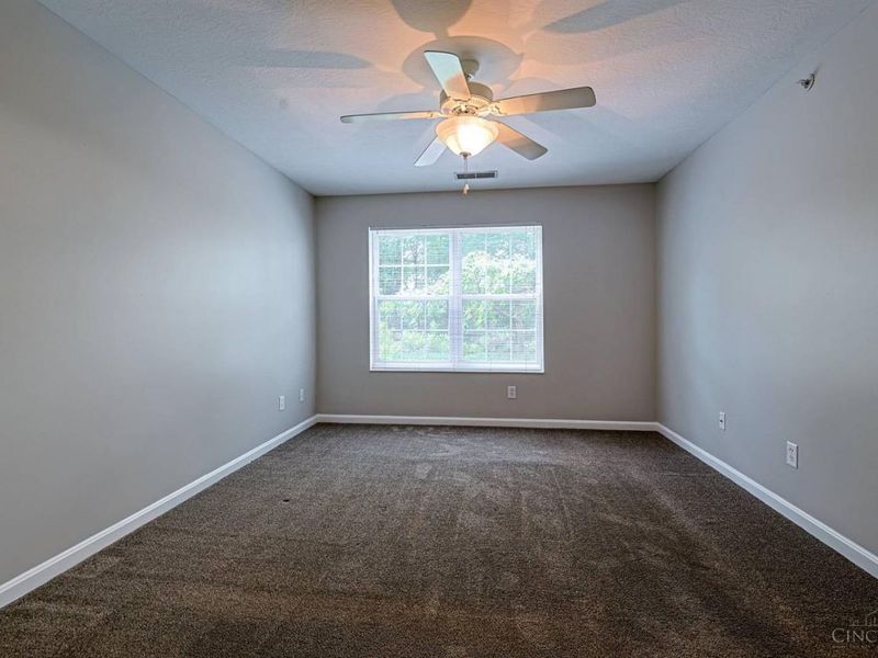 6975 Summit Lake Drive, Unit 11, Cincinnati, OH 45247 Photo 18