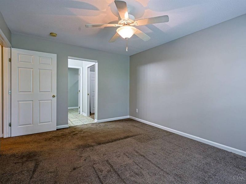 6975 Summit Lake Drive, Unit 11, Cincinnati, OH 45247 Photo 20