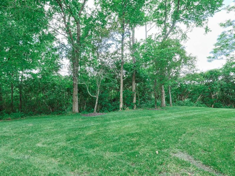 6975 Summit Lake Drive, Unit 11, Cincinnati, OH 45247 Photo 31