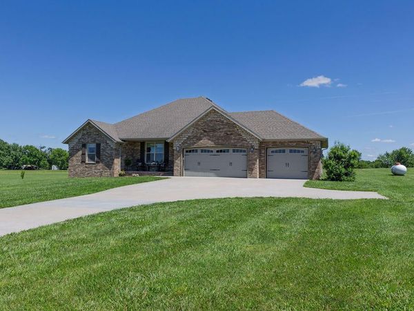 150 Southern Fields Circle , Clever, MO 65631