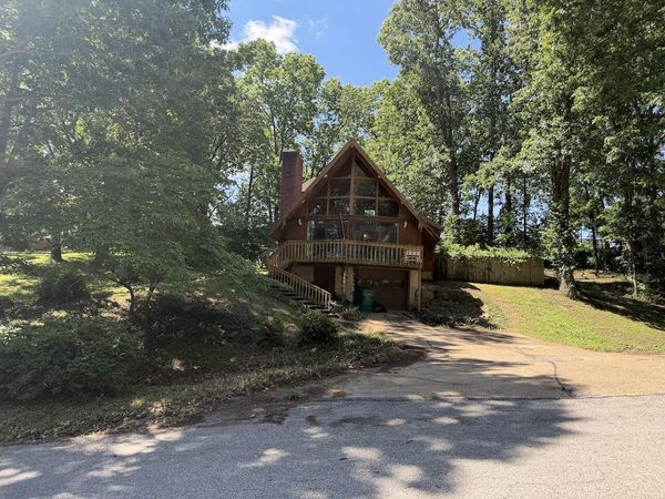 949 Maple Street , Cabool, MO 65689